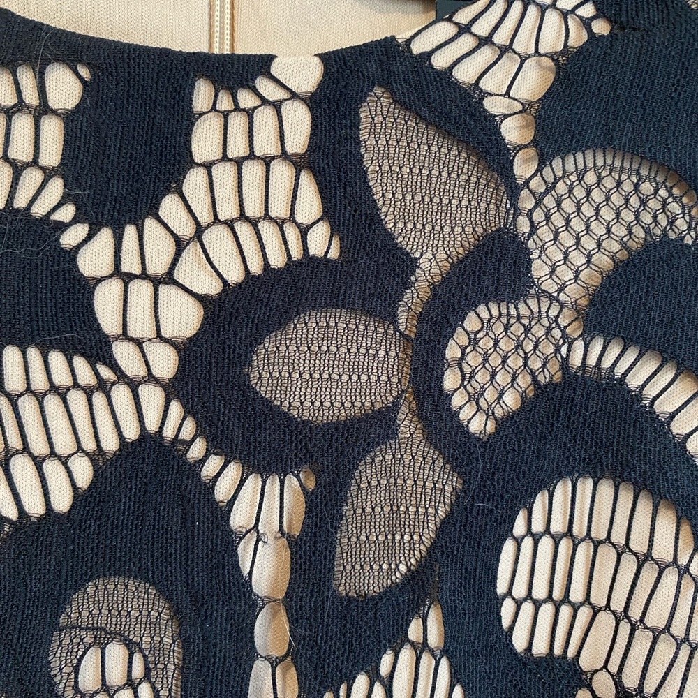 NEW WITH TAGS JESSICA HOWARD LACE DRESS